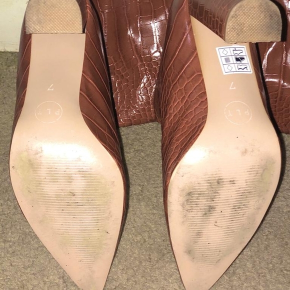 Pointy Block Heel Boot - Picture 4 of 4